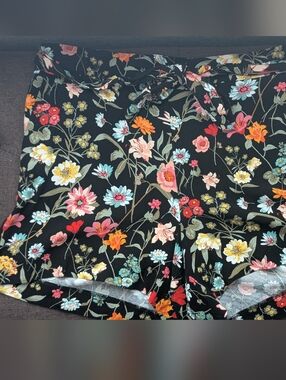 LOFT Black Floral High Rise Shorts